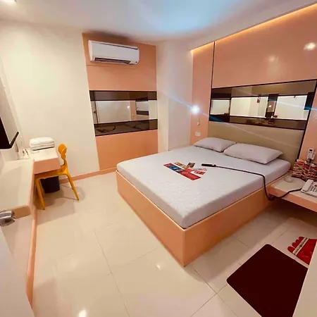 Hotel Sogo Aurora Cubao